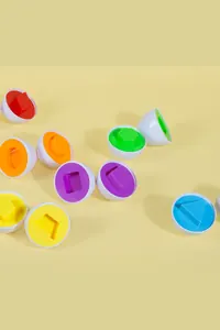Çok Renkli Şekil Eşleştirme Yumurtası