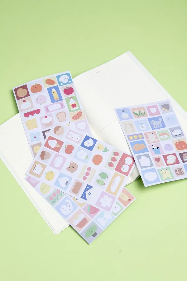 Pastel Desenli Çıkartma Seti